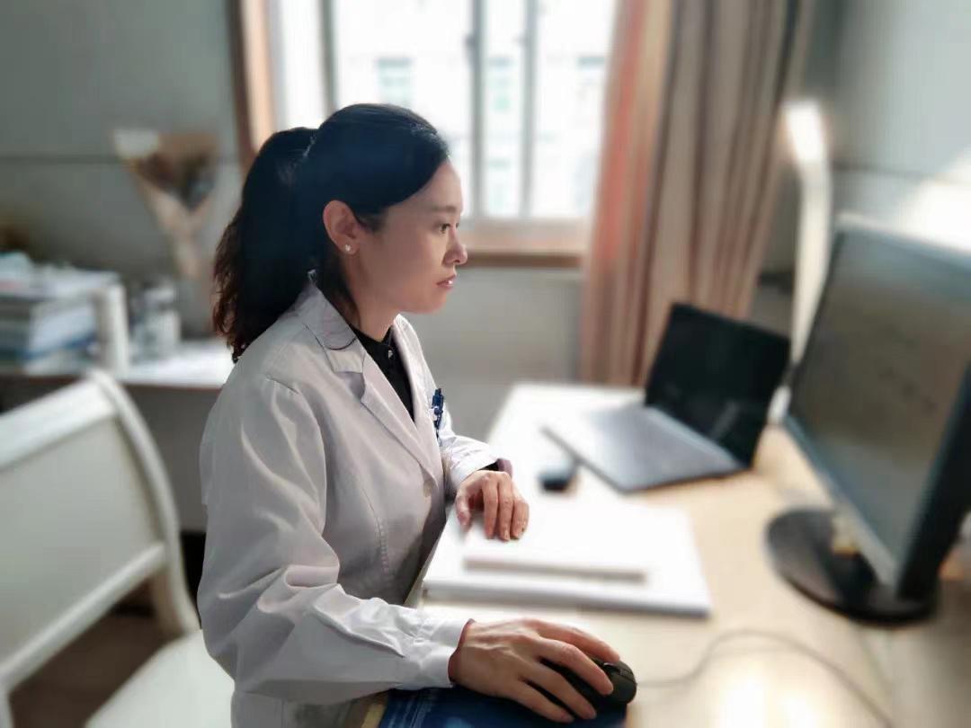 生活经历说说：轻松记录日常瞬间，让平凡日子闪闪发光