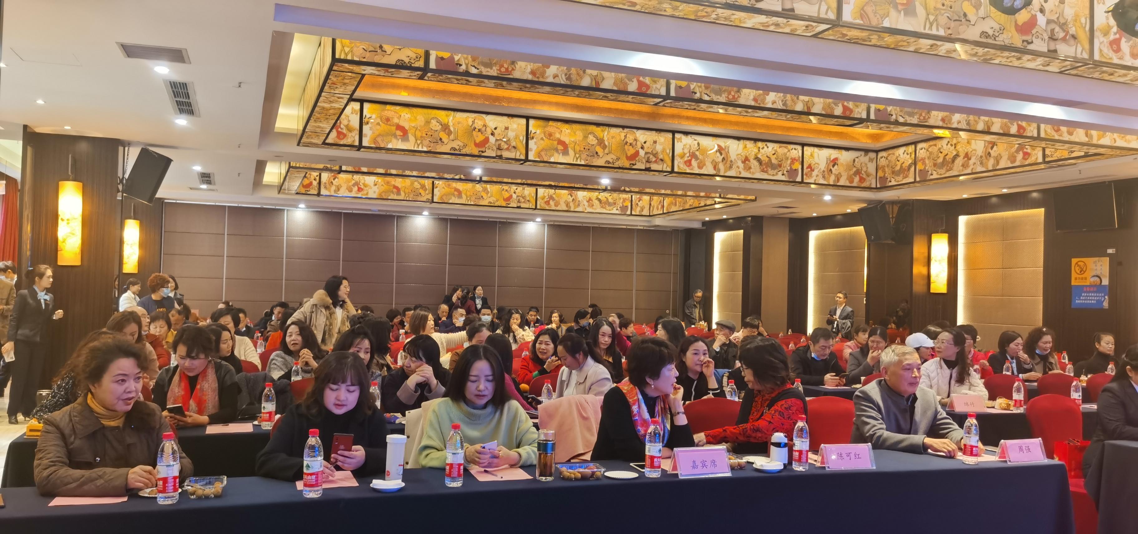 生活经验讲述活动的准备有哪些？完整指南助你轻松策划暖心分享会